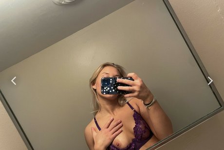 mae 222 Nacktbilder OnlyFans geleakt