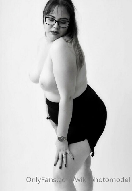 wiki photomodel OnlyFans