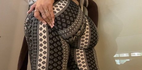 bootybyshel2 OnlyFans XXX