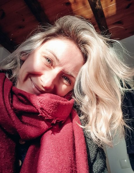 adorable alice OnlyFans schlank