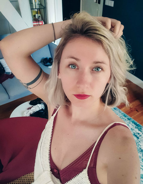 adorable alice Kostenloses OnlyFans