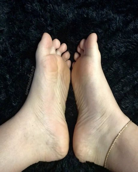 serenasoles99 OnlyFans geleakte Pornografie