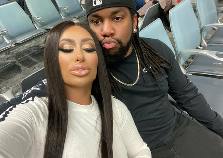 mssnewbooty OnlyFans Nacktbilder