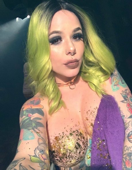 ihatelaiika OnlyFans kostenlos