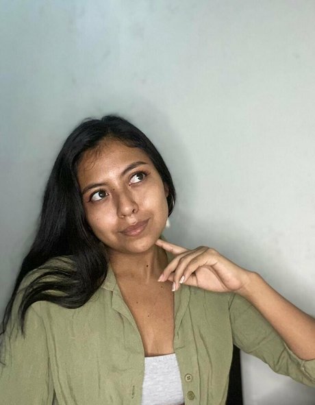 lis 07 Nacktbilder von OnlyFans geleakt