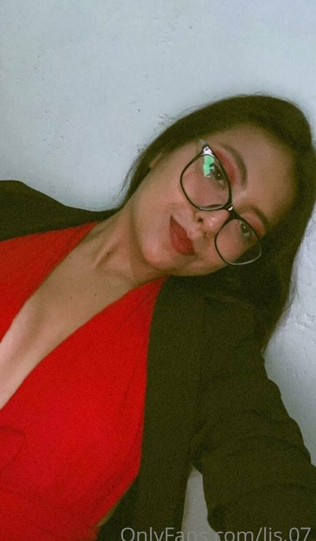 lis 07 OnlyFans Leak