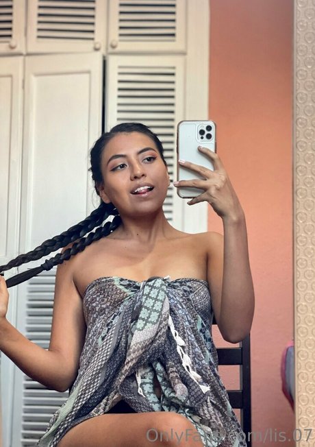 lis 07 OnlyFans Nacktbilder