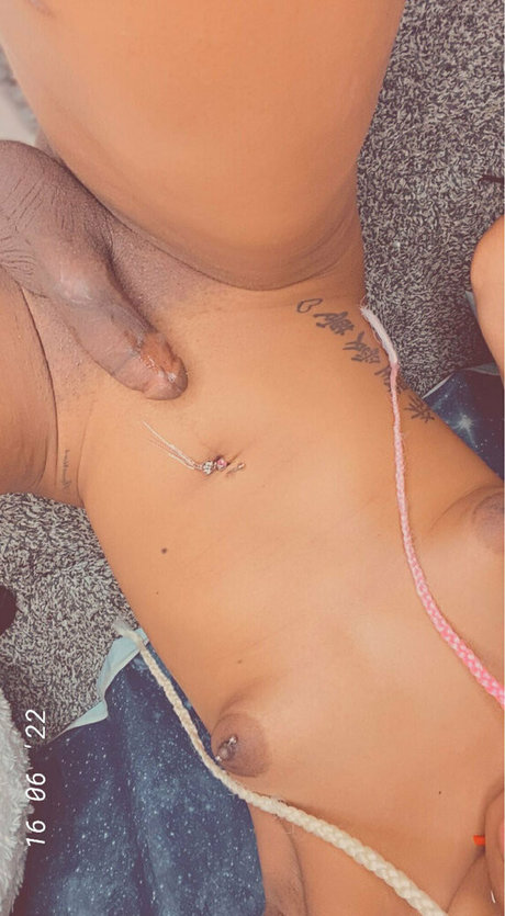 Cloudy Vi Nacktbilder auf OnlyFans