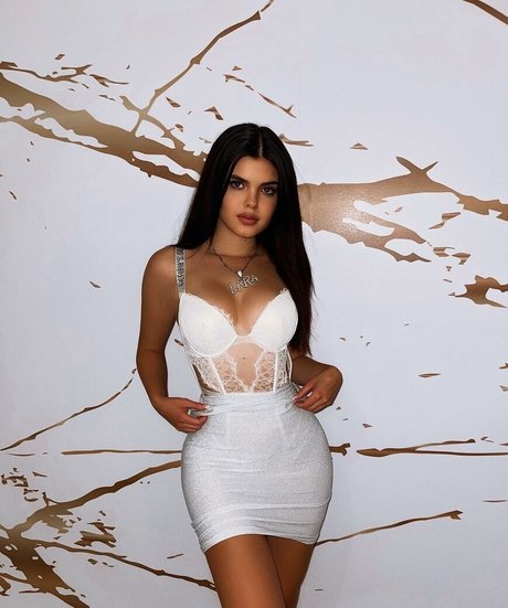 Lara Benjamina Winter OnlyFans XXX