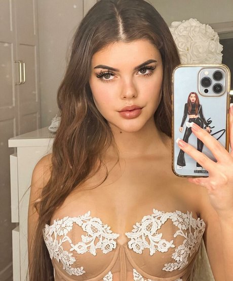 Lara Benjamina Winter OnlyFans Pornografie