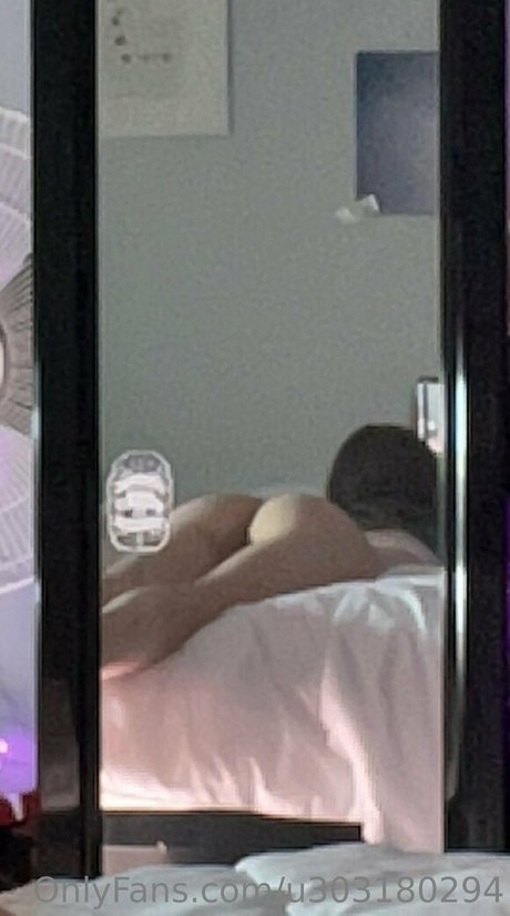 Dumbuni Leaks von Nacktbildern auf OnlyFans