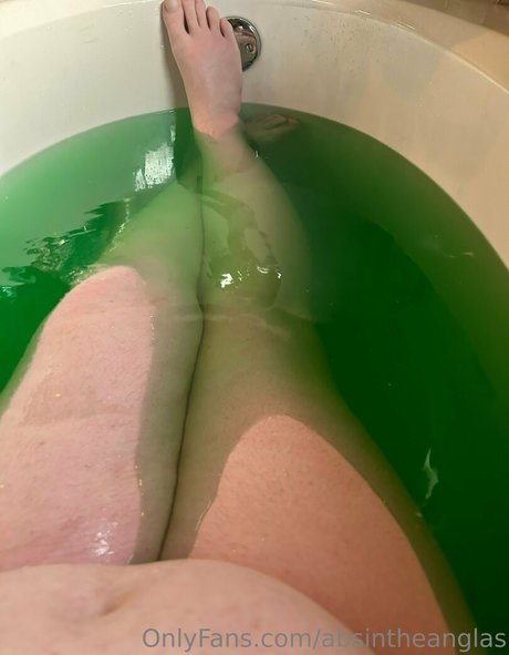 absintheanglas OnlyFans Inhaltstyp