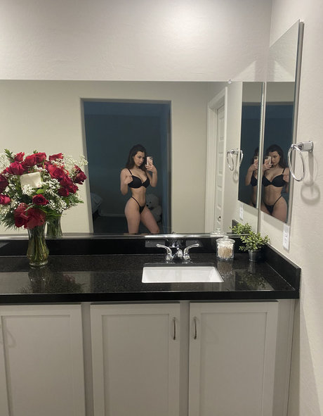 Mari Grace OnlyFans nackt