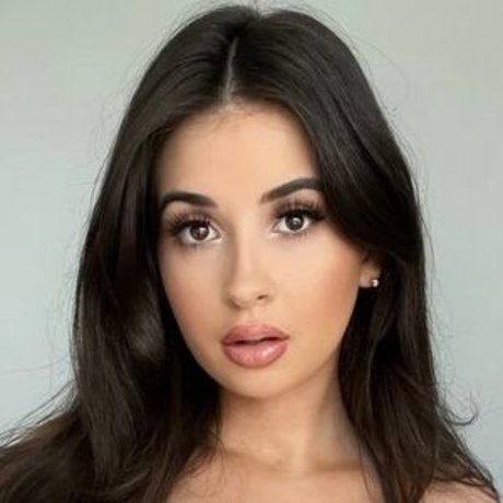 Autumn Carli OnlyFans-Rezensionen