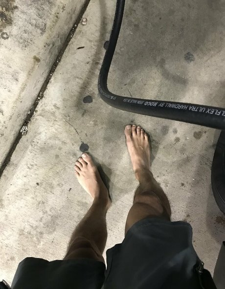 barefeeticus OnlyFans Bilder