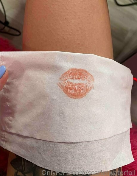 scarletwaterfall Neue geleakte OnlyFans-Inhalte