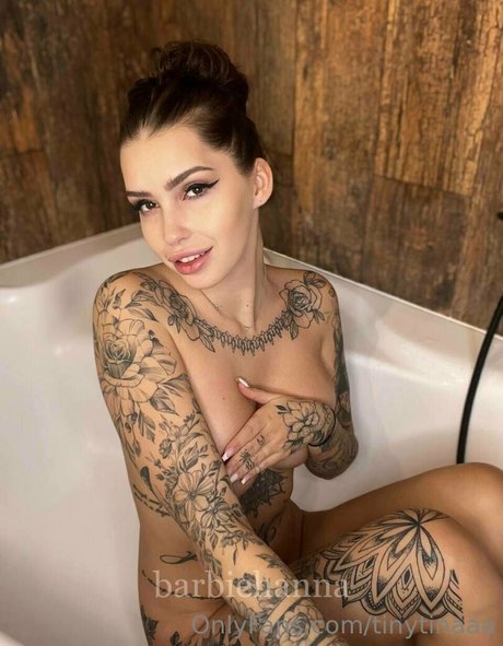 tinytinaaa Nacktbilder geleakt