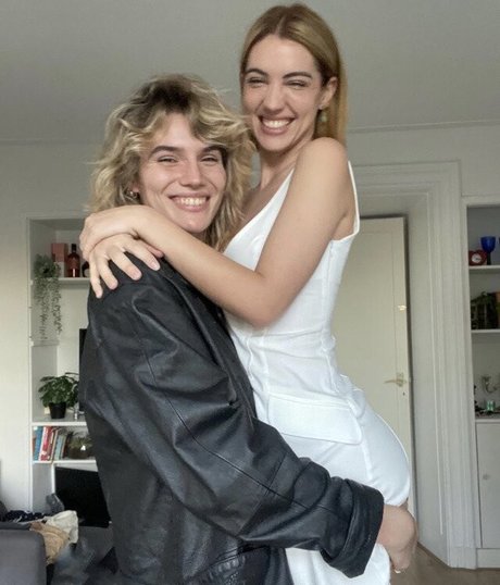 Adelaide Kane Porn OnlyFans Leak