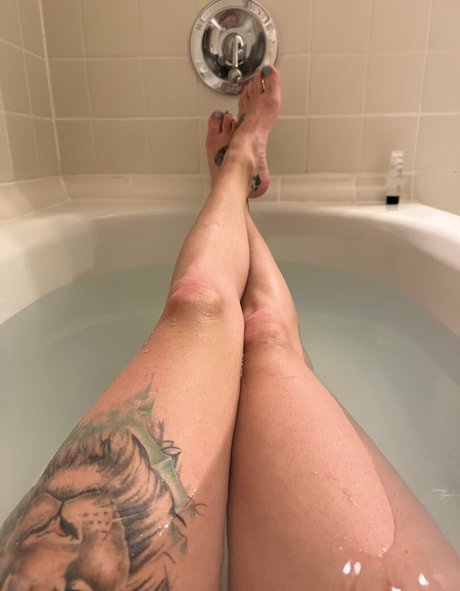 tittytata OnlyFans Leaks