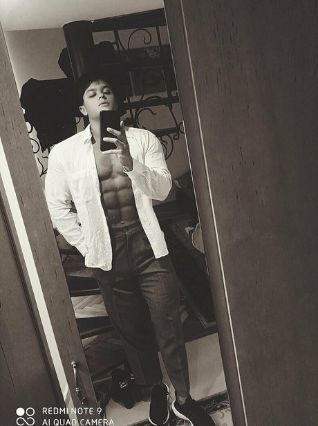 betrügende onlyfans sexy nackt Medien