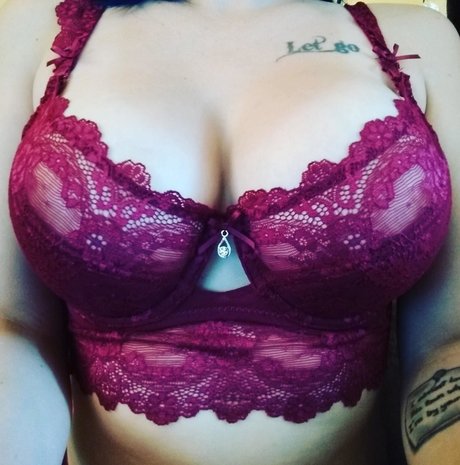 SomeDrunkBish Nacktbilder auf OnlyFans