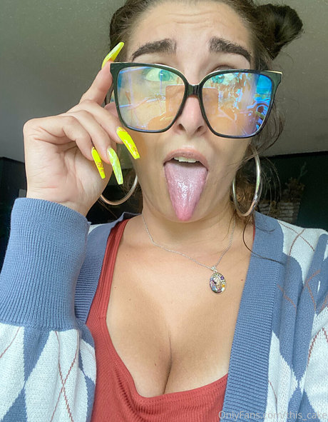 this cake OnlyFans Bilder