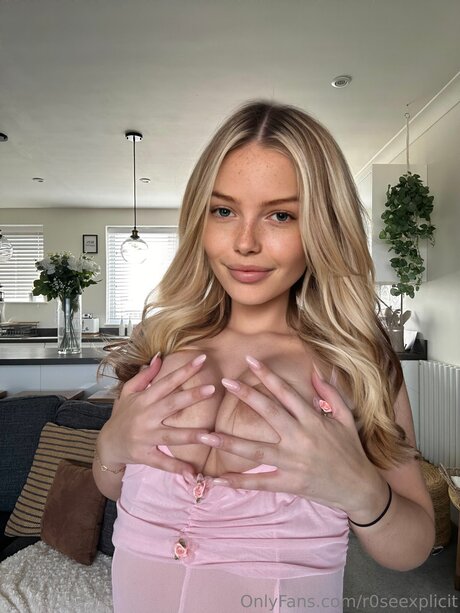 r0seexplicit Kostenlose OnlyFans-Pornos