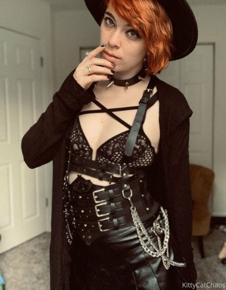 naughtylittlekitten93 Profilbild