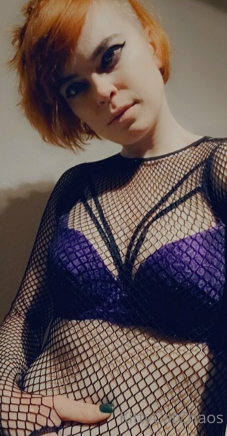 naughtylittlekitten93 Nacktpornos auf OnlyFans