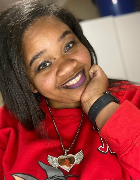 rafikichick07 NurlyFans-Pornos