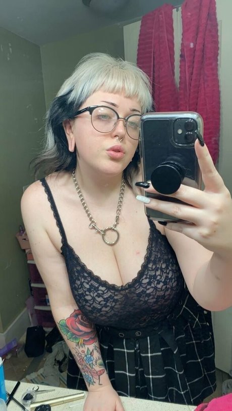 free nsfw peaches_ Nacktbilder von OnlyFans geleakt