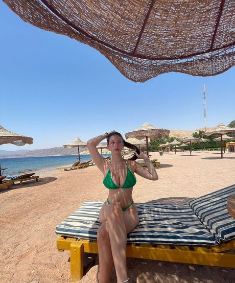 Rona Y Nacktbilder von OnlyFans