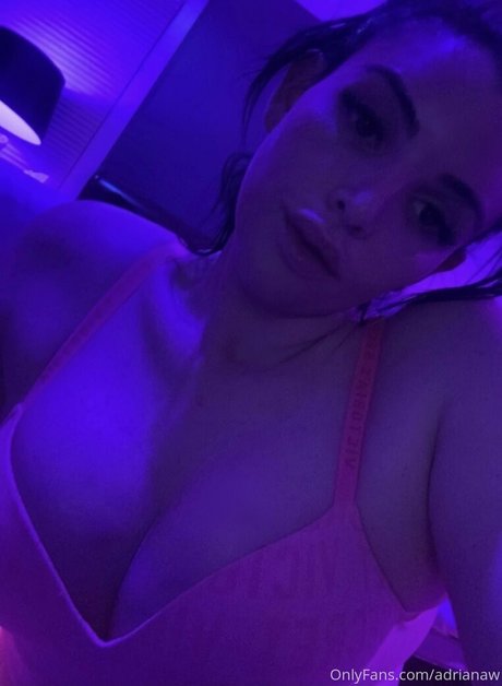 adrianaw Model OnlyFans Foto