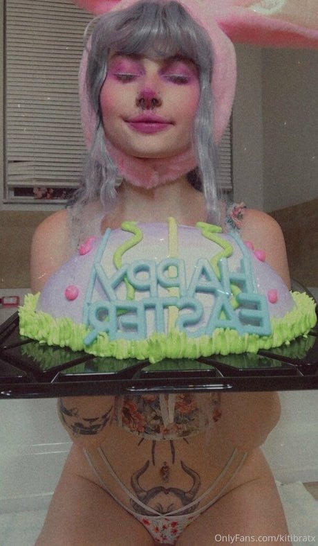 kitibratx OnlyFans Lesbisch