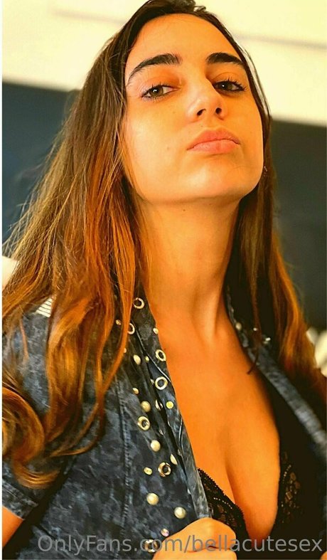 bellacutesex OnlyFans geleakte Brüste