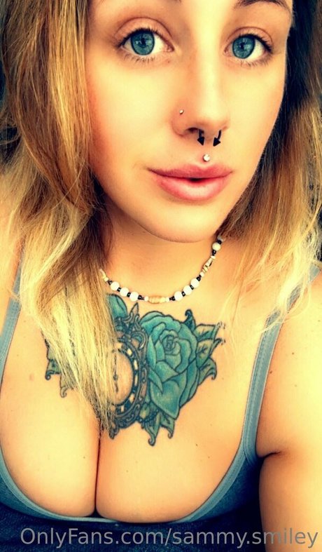 sammy smiley OnlyFans Striptease