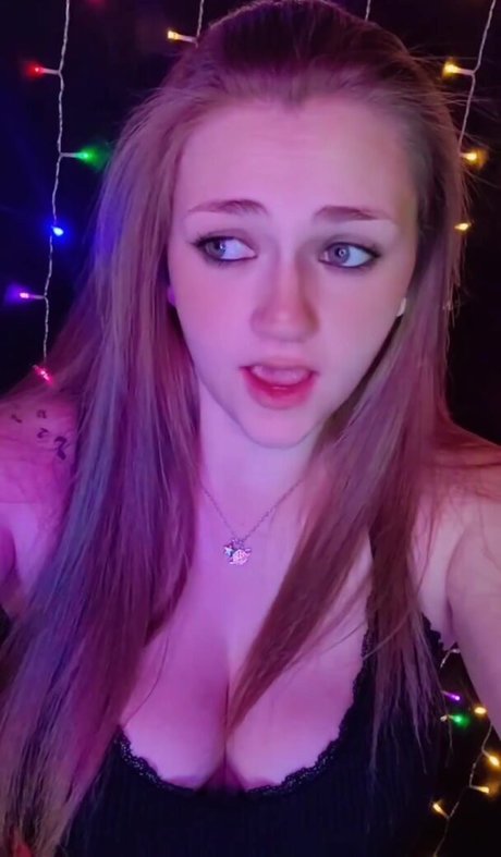 Ivory Ray Nacktbilder von OnlyFans