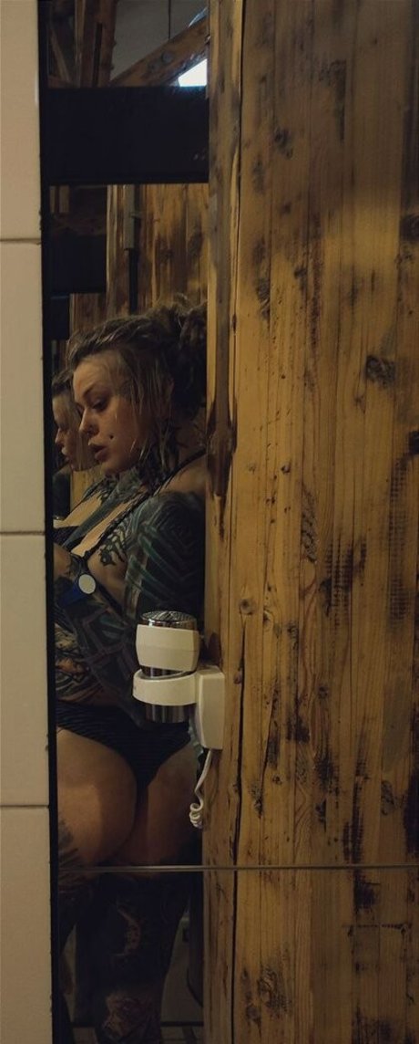 psychedelic mess Nacktbilder-Leaks von OnlyFans