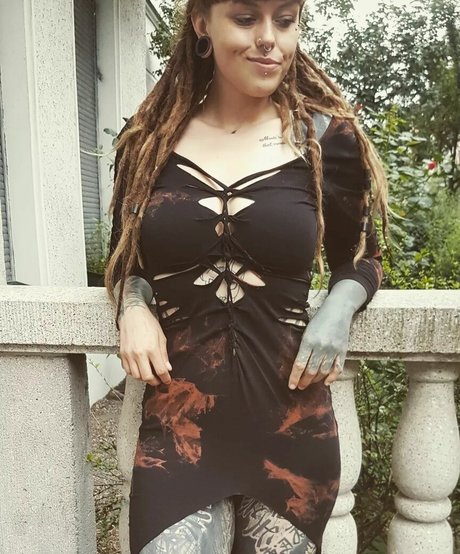 psychedelic mess OnlyFans explizite Inhalte