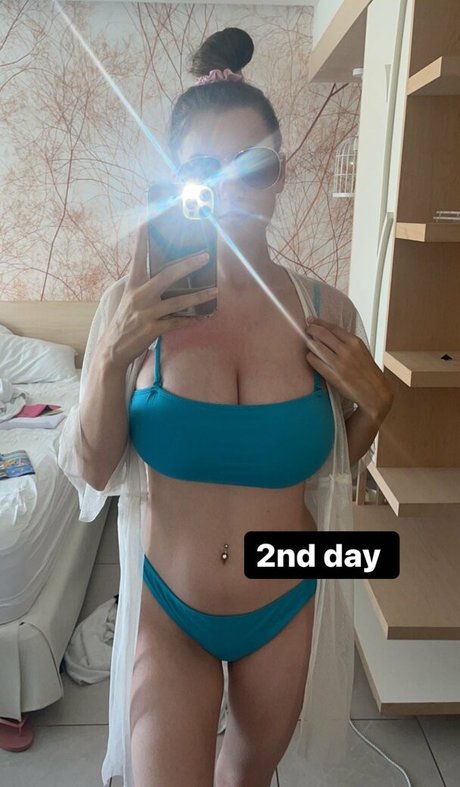 Chloe Louise Thomas Leak von OnlyFans