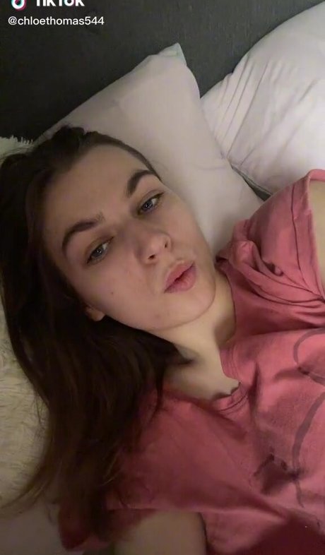 Chloe Louise Thomas OnlyFans Sextape
