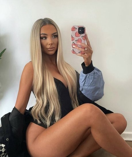 Beth Amelia Nackt auf OnlyFans