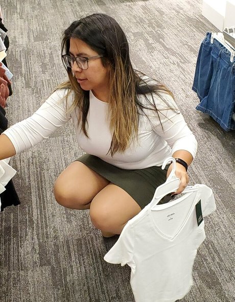 ph4mary OnlyFans Striptease