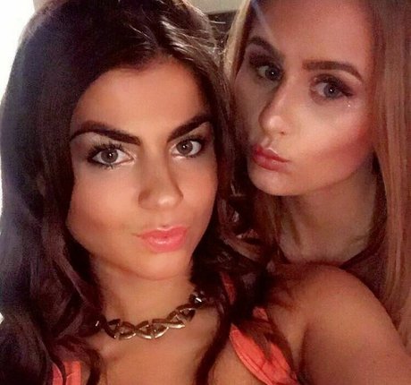 Lauren Fardon Nacktbilder von OnlyFans