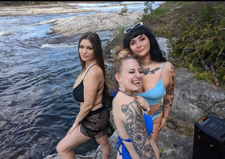 Alexia C Titten OnlyFans