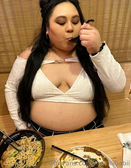 mochiibabii Nacktbilder OnlyFans Leaks