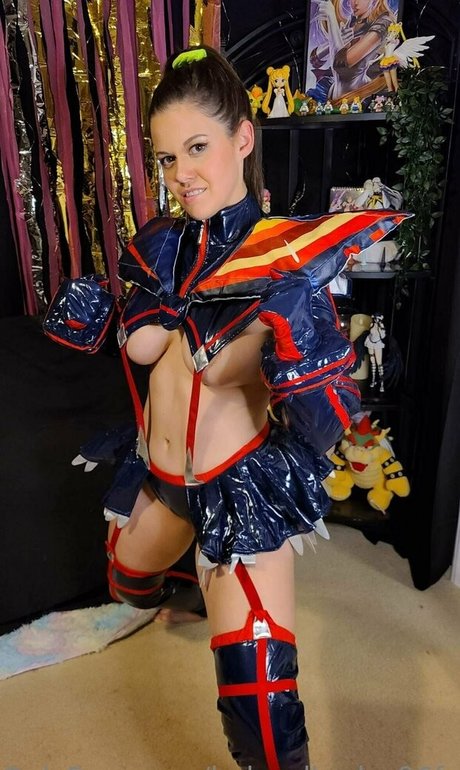 lady albedo 96free OnlyFans Model Fotos