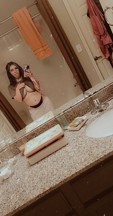 große titten gesichtsbehandlung onlyfans Sex Selfie