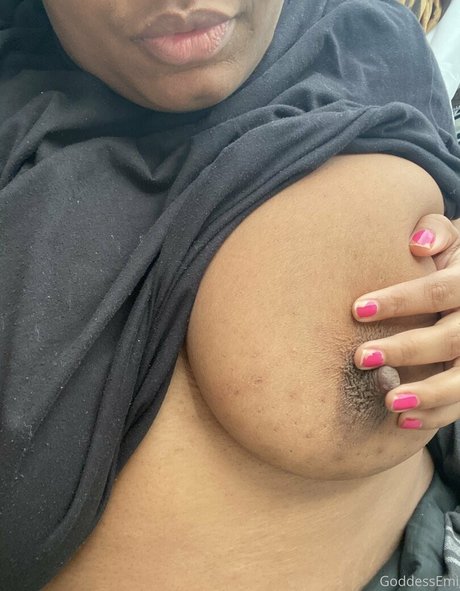 emithegoddess Oben ohne OnlyFans