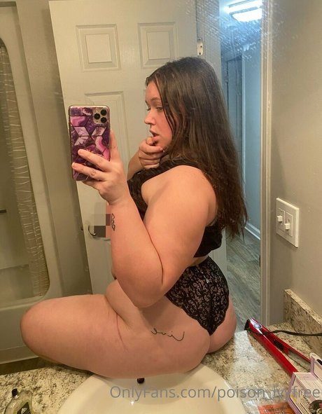 poison ivyfree OnlyFans Leak